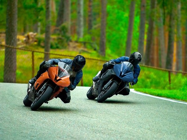 Sharing the Road with Motorcycles to Avoid Accidents